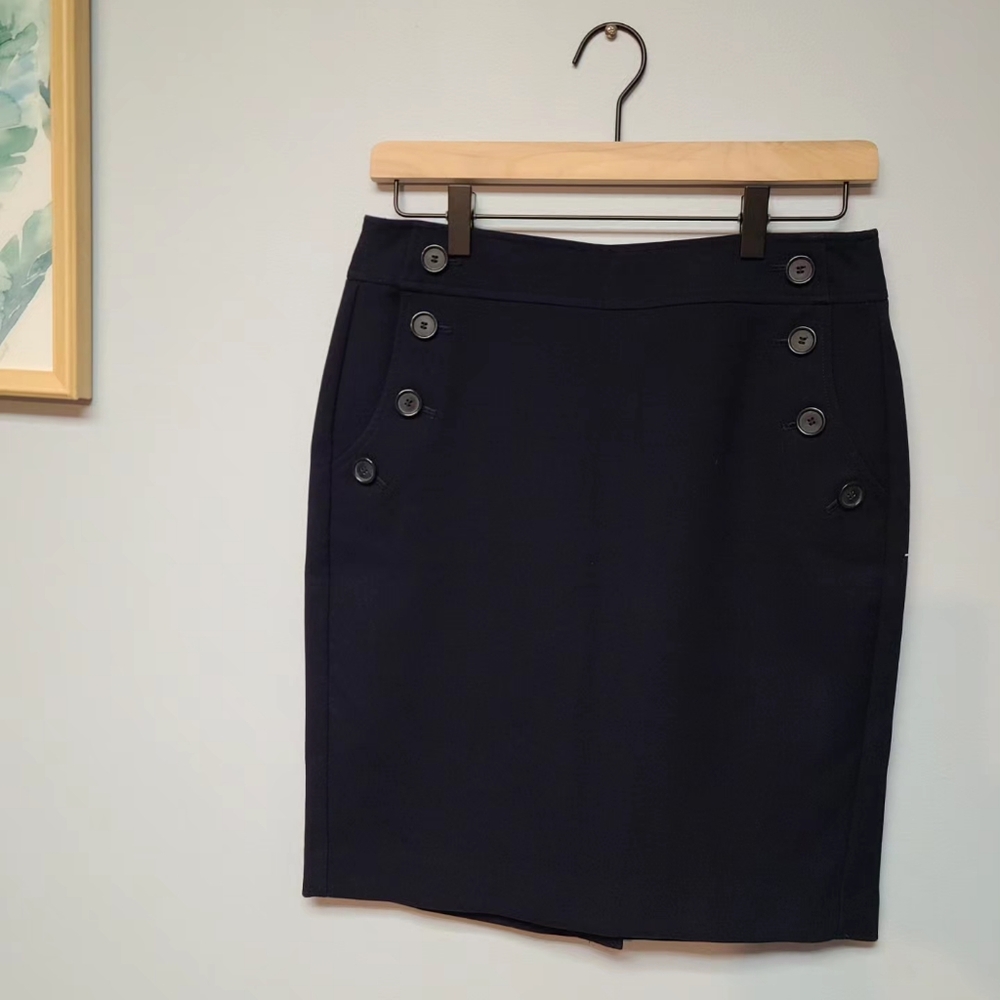 Loft office siren look